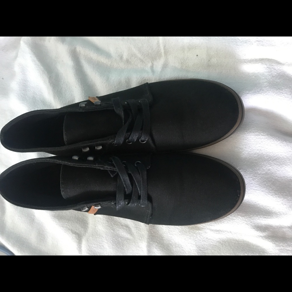 Black Vans